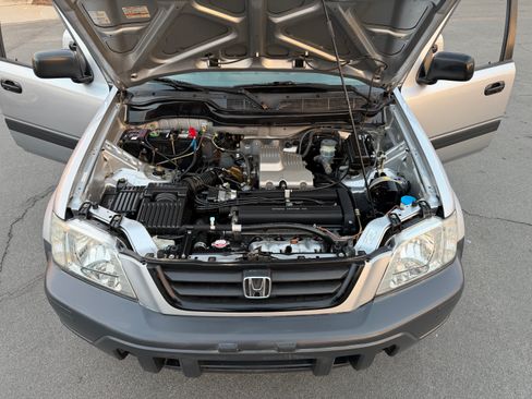 Used 2001 Honda CR-V LX image 41