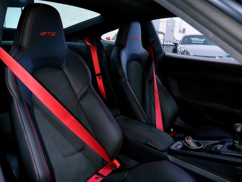 Used 2024 Porsche 911 Carrera GTS image 22