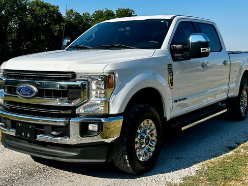 Used 2022 Ford F250 4x4 Crew Cab Super Duty image 12