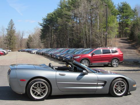Used 2004 Chevrolet Corvette image 28