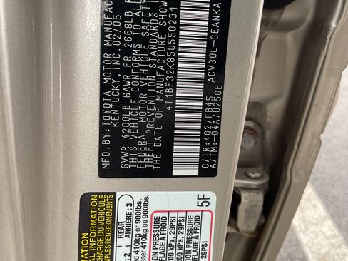 Used 2005 Toyota Camry LE FWD Sedan 2.4L 4-Cyl image 8