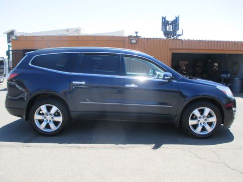 Used 2016 Chevrolet Traverse AWD LTZ image 1