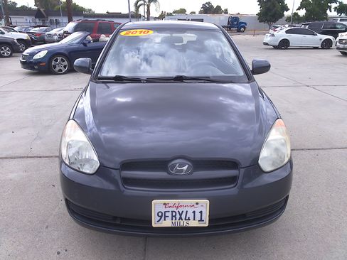 Used 2010 Hyundai Accent GS image 5