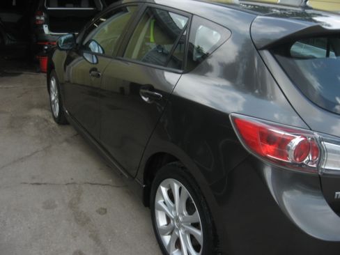Used 2010 MAZDA MAZDA3 s Hatchback FWD image 6