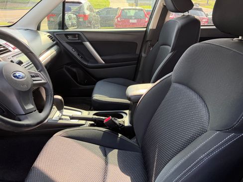 Used 2014 Subaru Forester 2.5i Premium AWD/4WD image 14