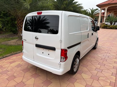 Used 2020 Nissan NV200 SV FWD image 4