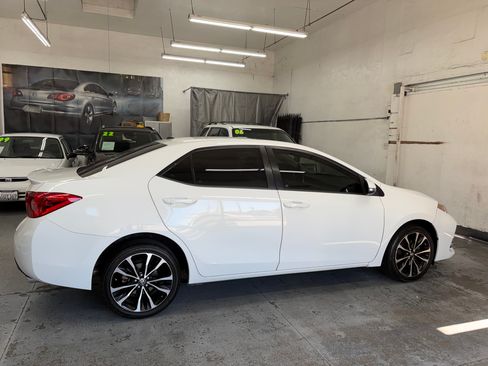 Used 2017 Toyota Corolla SE Sedan FWD image 7