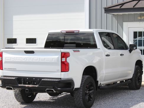 Used 2020 Chevrolet Silverado 1500 LT Trail Boss image 8