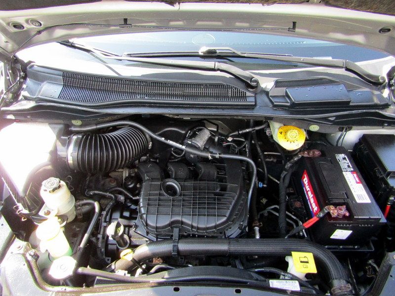 Used 2014 Dodge Grand Caravan American Value Package FWD image 15