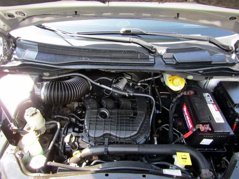 Used 2014 Dodge Grand Caravan American Value Package FWD image 15