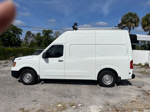 Used 2016 Nissan NV 2500 SV image 5