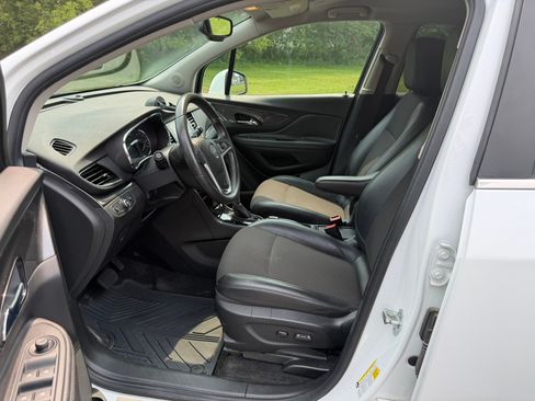 Used 2018 Buick Encore AWD Preferred image 15