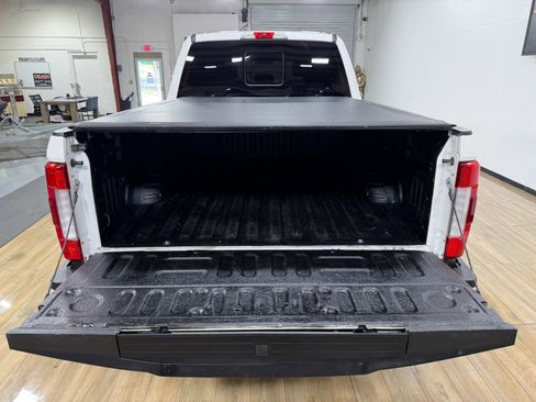 Used 2017 Ford F250 image 8