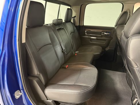 Used 2015 RAM 1500 4x4 Crew Cab Laramie image 30