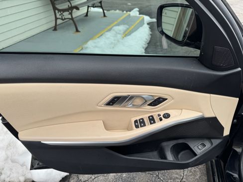 Used 2019 BMW 330i xDrive image 10