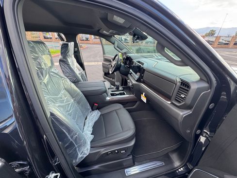 Used 2025 GMC Sierra 1500 SLT image 20