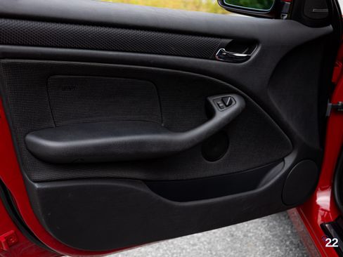 Used 2005 BMW 330i image 25