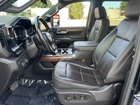 Used 2024 Chevrolet Silverado 2500 High Country image 5