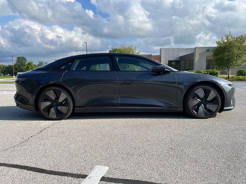 Used 2024 Lucid Air Touring AWD image 7