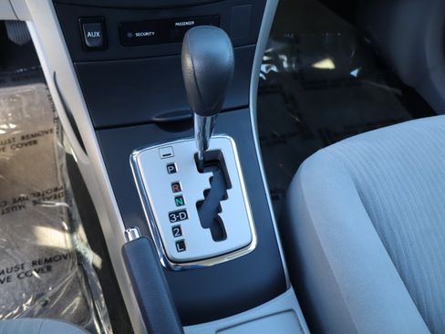 Used 2010 Toyota Corolla LE image 26