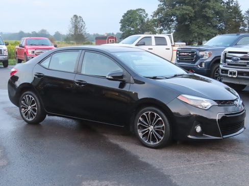 Used 2016 Toyota Corolla S Plus Sedan 4D FWD image 3