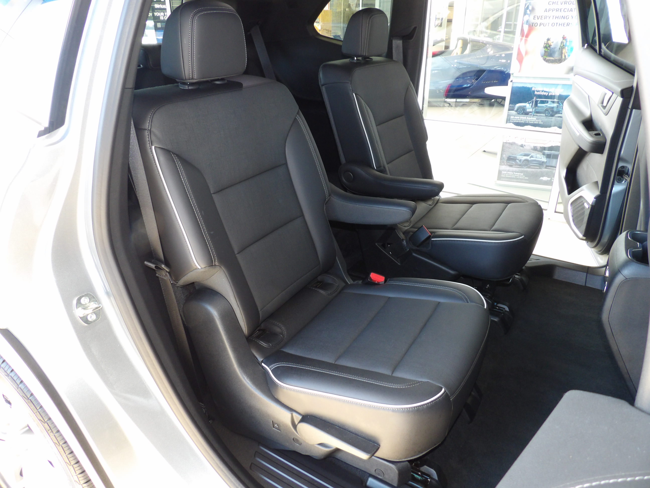 Used 2026 Buick Enclave FWD Preferred image 24