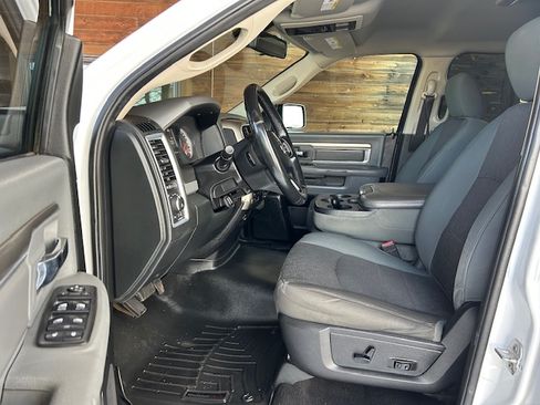 Used 2015 RAM 1500 SLT image 12