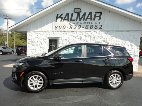Used 2022 Chevrolet Equinox LT image 1
