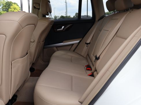 Used 2012 Mercedes-Benz GLK 350 image 13