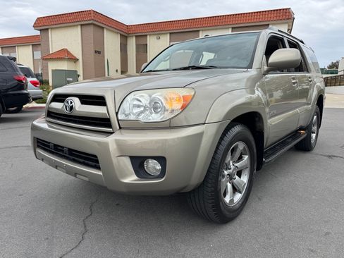 Used 2007 Toyota 4Runner Limited image 4