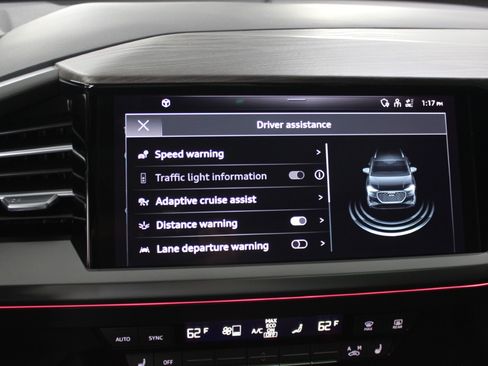 Used 2024 Audi Q4 e-tron Premium Plus image 26