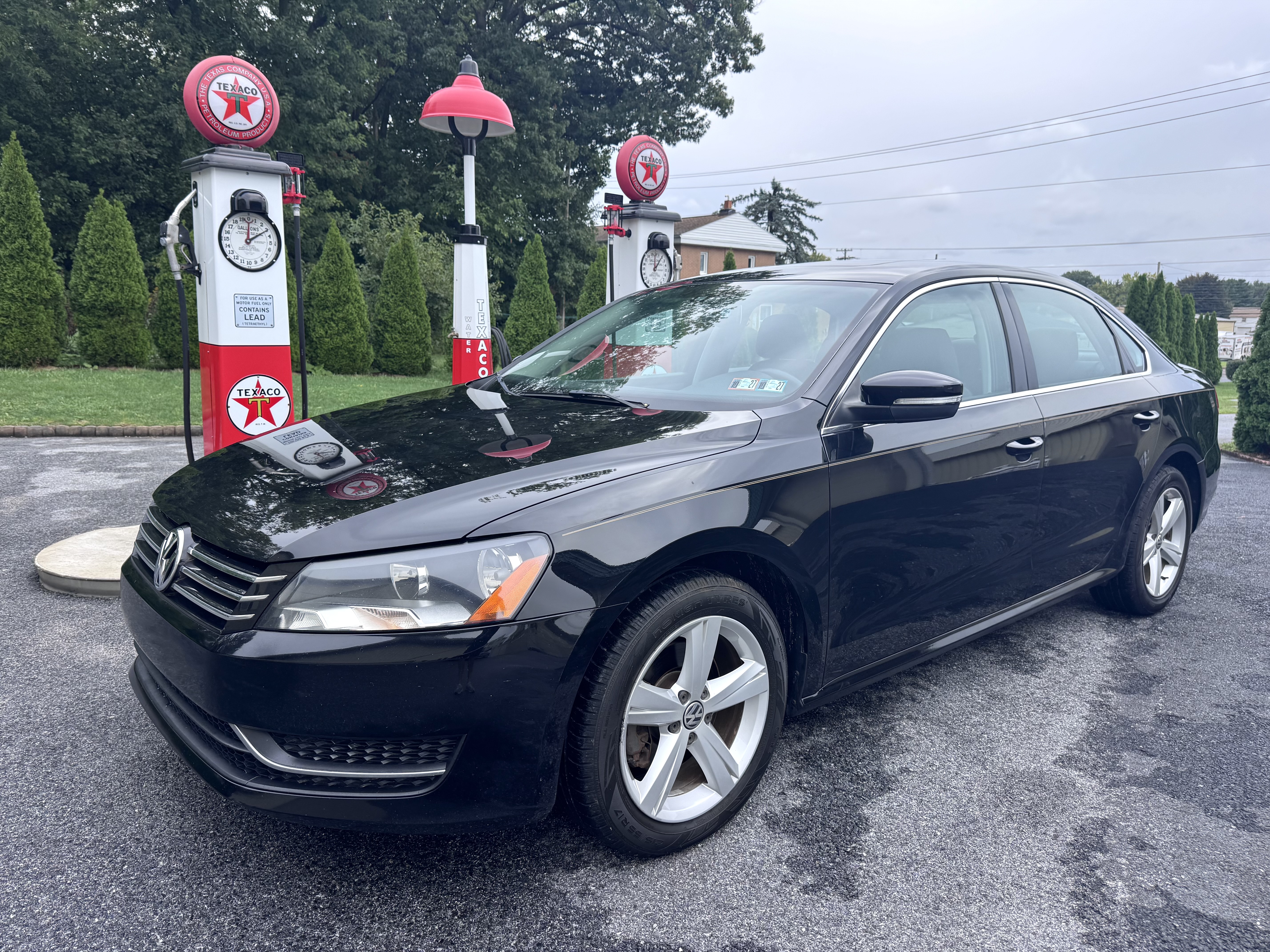 Used 2013 Volkswagen Passat 2.5 SE FWD image 1