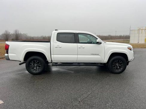 Used 2021 Toyota Tacoma SR5 image 5