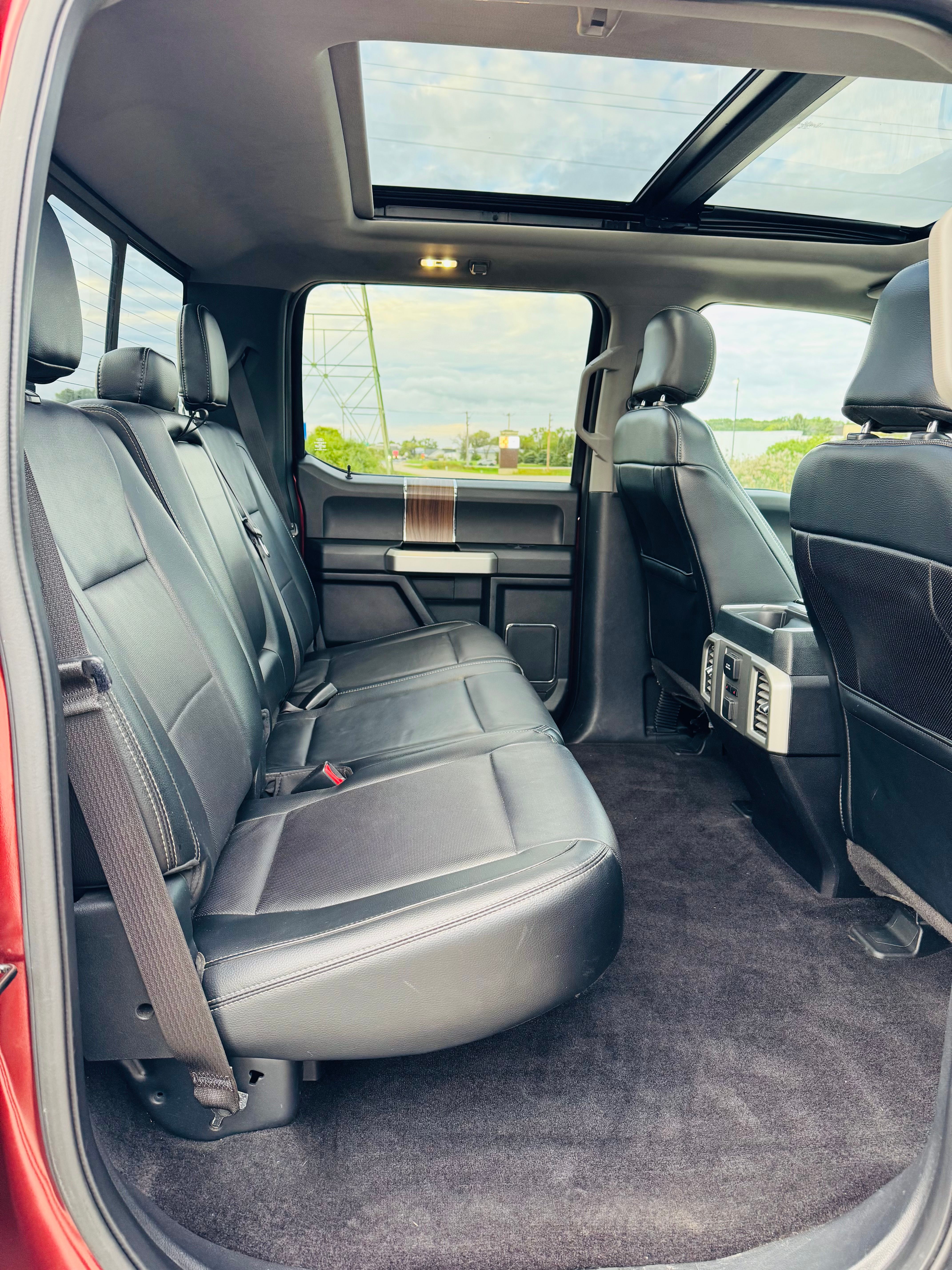 Used 2015 Ford F150 4x4 SuperCrew image 7