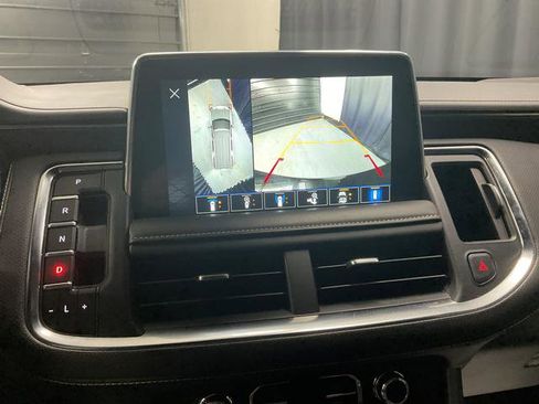 Used 2023 GMC Yukon XL SLT image 26