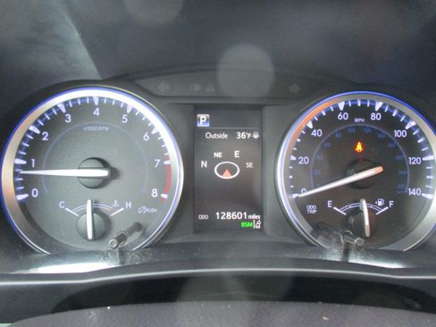 Used 2018 Toyota Highlander XLE image 44