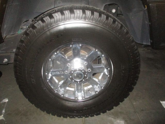 Used 2003 HUMMER H2 Sport Utility 4D AWD/4WD image 17