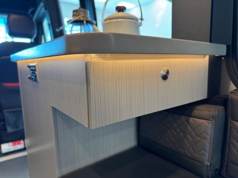 Used 2025 Mercedes-Benz Sprinter 2500 image 24