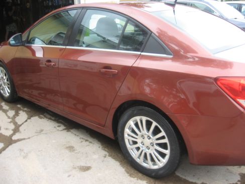 Used 2012 Chevrolet Cruze Eco image 6