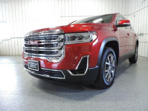 Used 2023 GMC Acadia SLE image 8