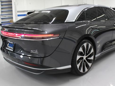 Used 2023 Lucid Air Grand Touring image 8