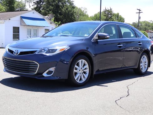 Used 2014 Toyota Avalon XLE FWD image 4