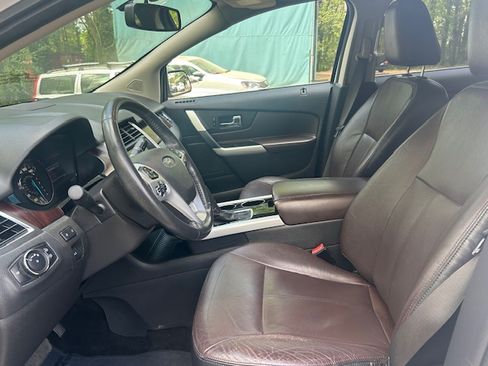 Used 2011 Ford Edge Limited image 24