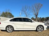 Used 2014 Volkswagen Passat TDI SEL Premium image 2