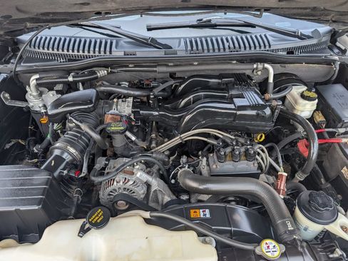 Used 2010 Mercury Mountaineer AWD Premier image 17
