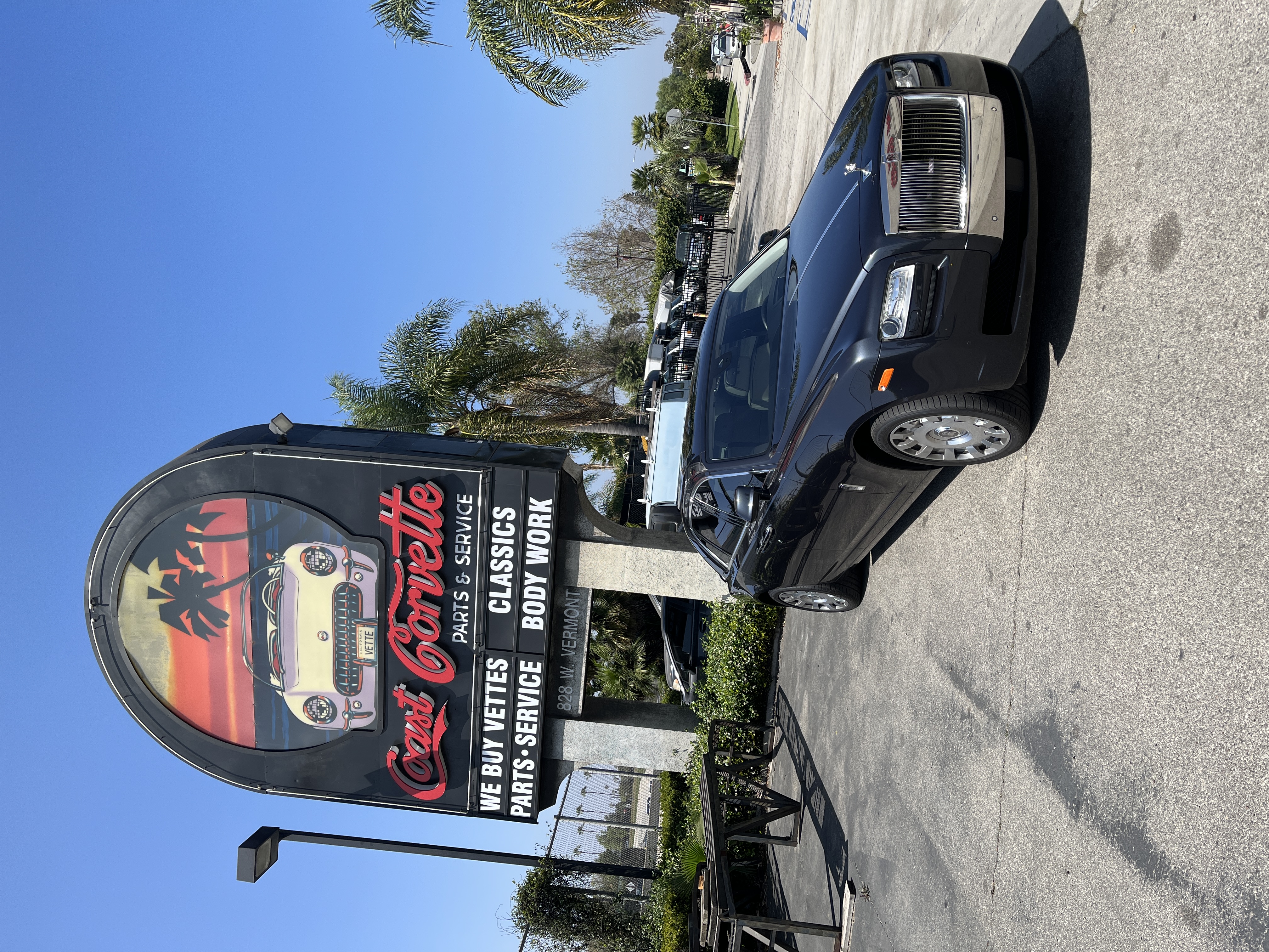 Used 2014 Rolls-Royce Ghost RWD image 2