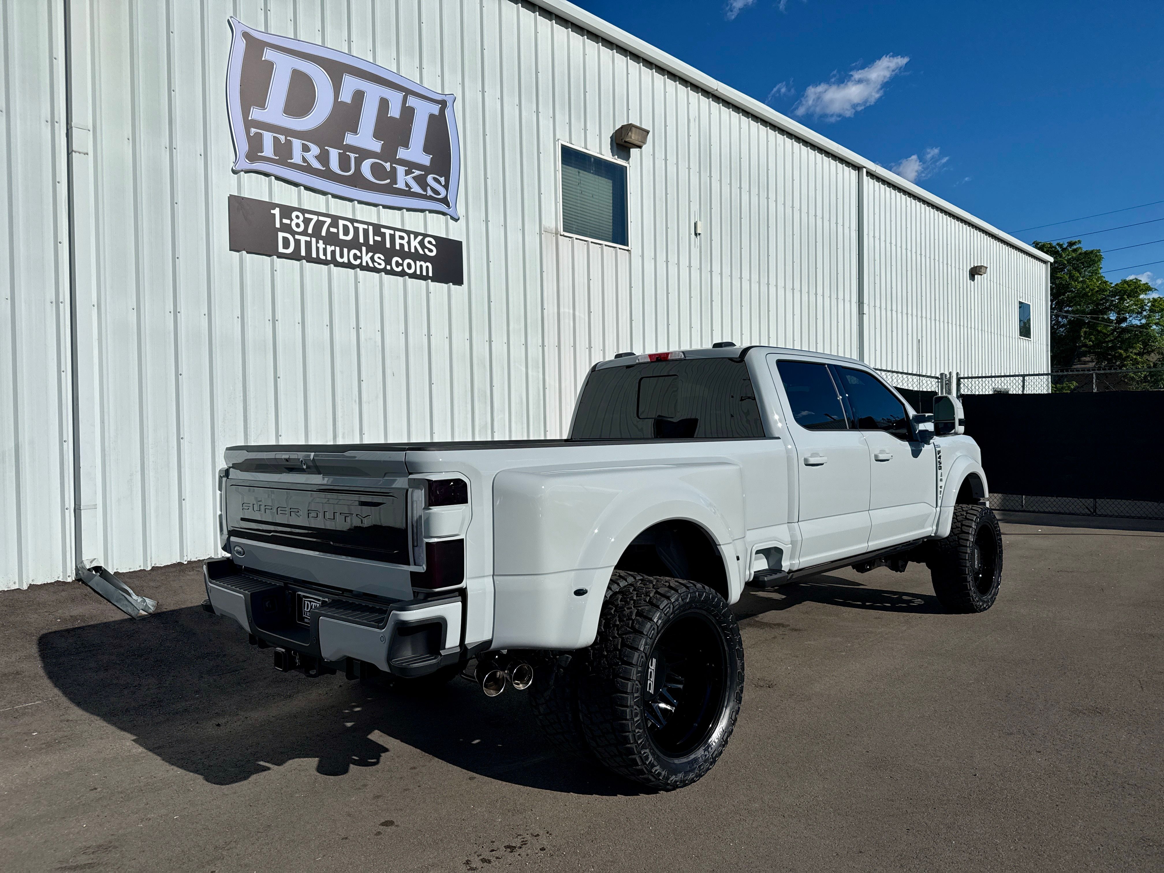 Used 2026 Ford F450 4x4 Crew Cab Super Duty image 6