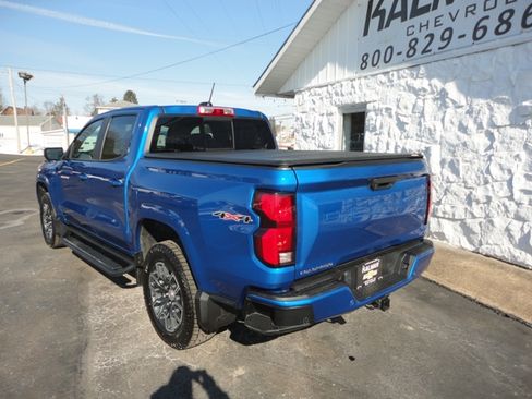 Used 2023 Chevrolet Colorado LT image 11