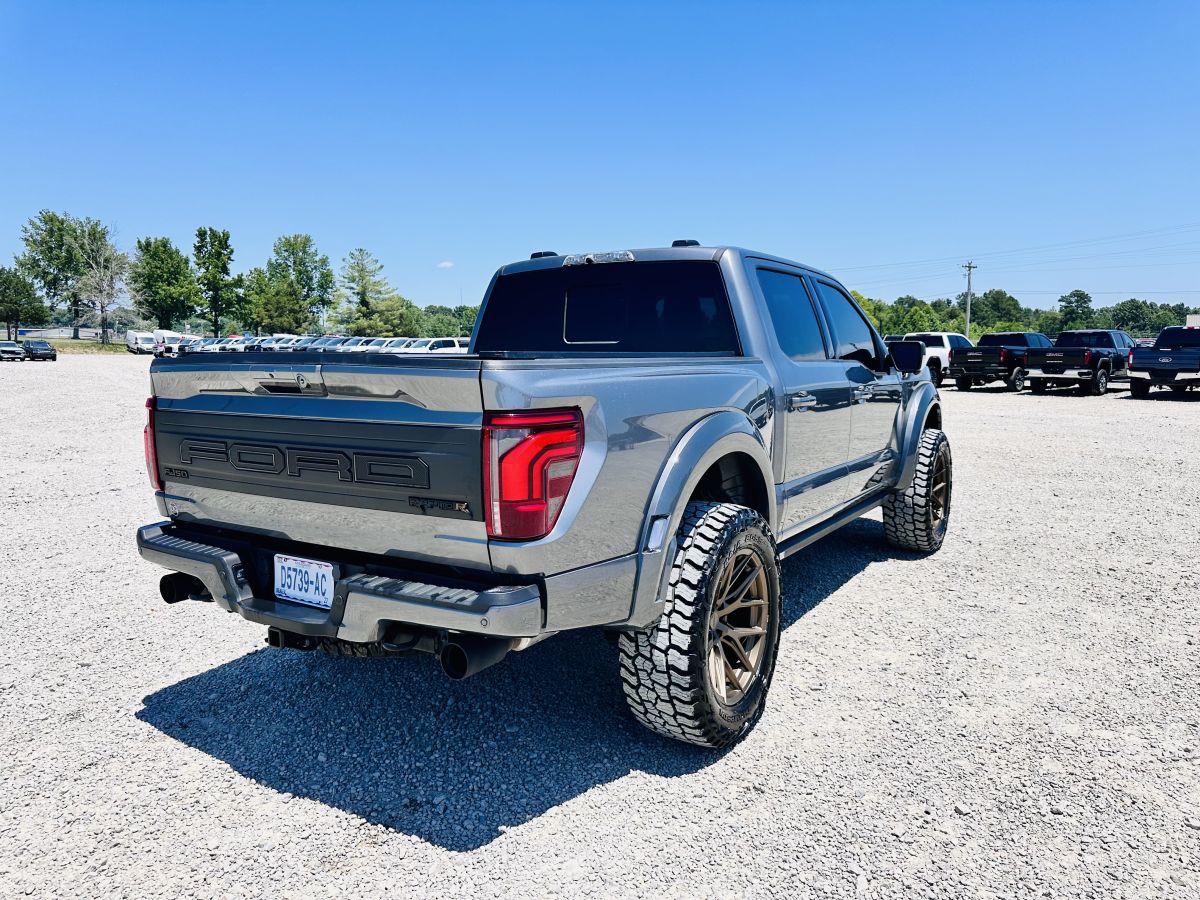 Used 2024 Ford F150 4x4 Crew Cab Raptor R image 11