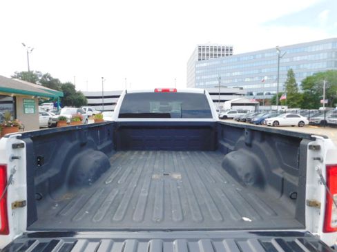 Used 2020 RAM 2500 4x4 Crew Cab Tradesman image 6